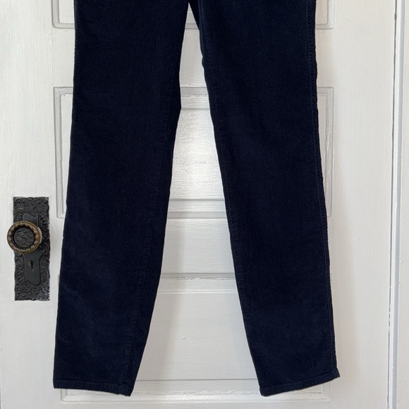 ORVIS STRETCH CORDUROY NATURAL FIT SKINNY LEG PANTS - Picture 4 of 10